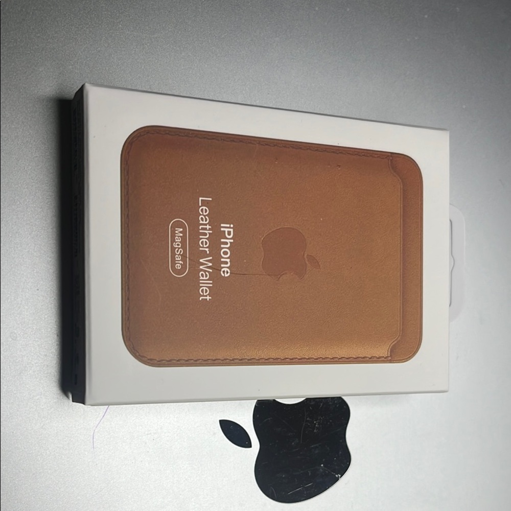 Apple Brown Leather MagSafe wallet Phone Accessory